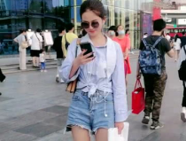 金桥街头小姐姐,时尚与活力的街头风景线