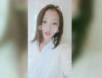 依冉小姐姐,时尚潮流的引领者，魅力四射的青春偶像